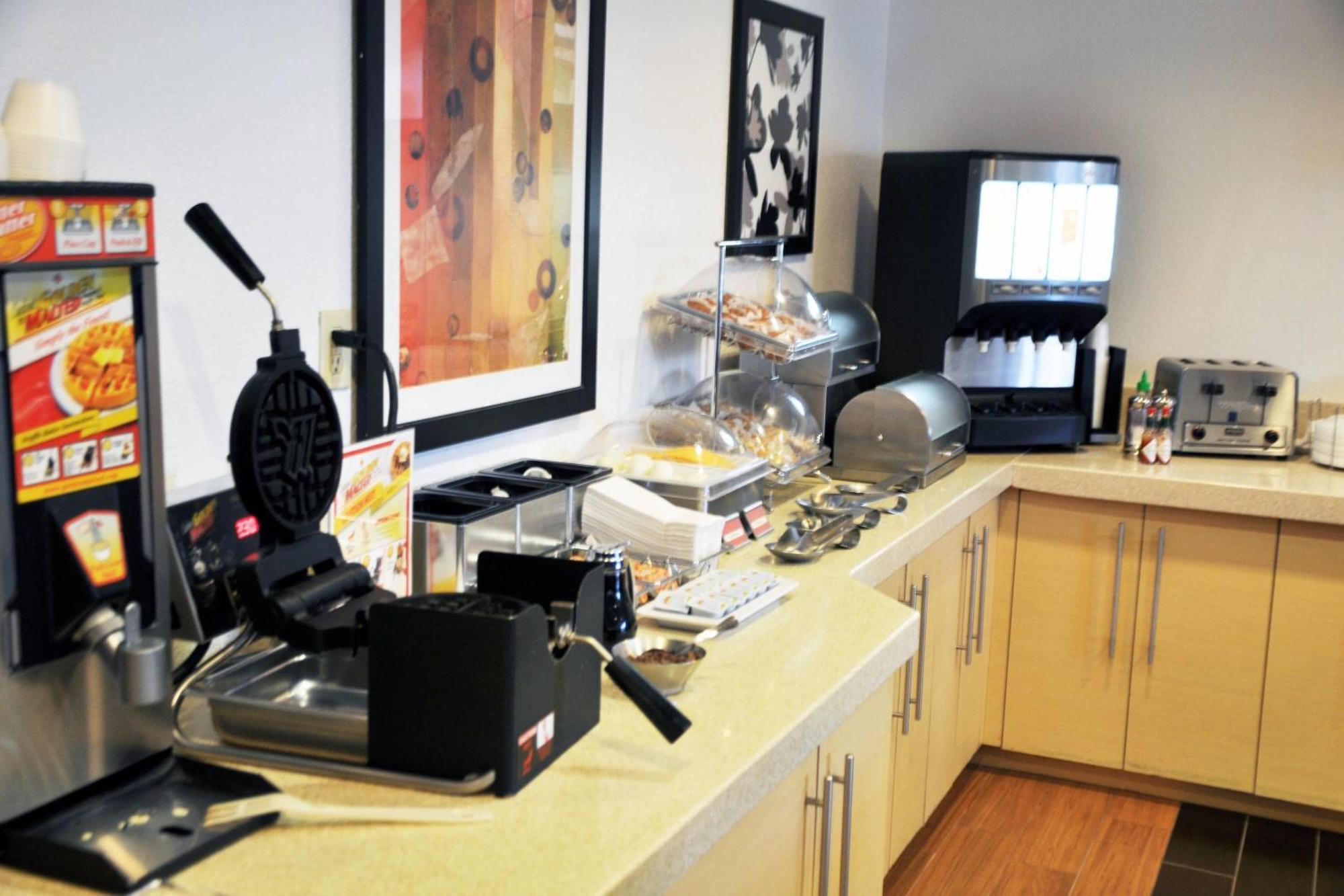 Towneplace Suites By Marriott Albuquerque Airport Bagian luar foto